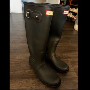 Matte Black Tall Hunter Rain Boots